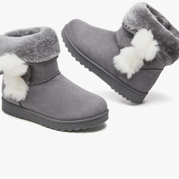 Eydram women fur lined winter Gray mid calf Boots with White Fur Accents. 7.5 - Picture 3 of 15